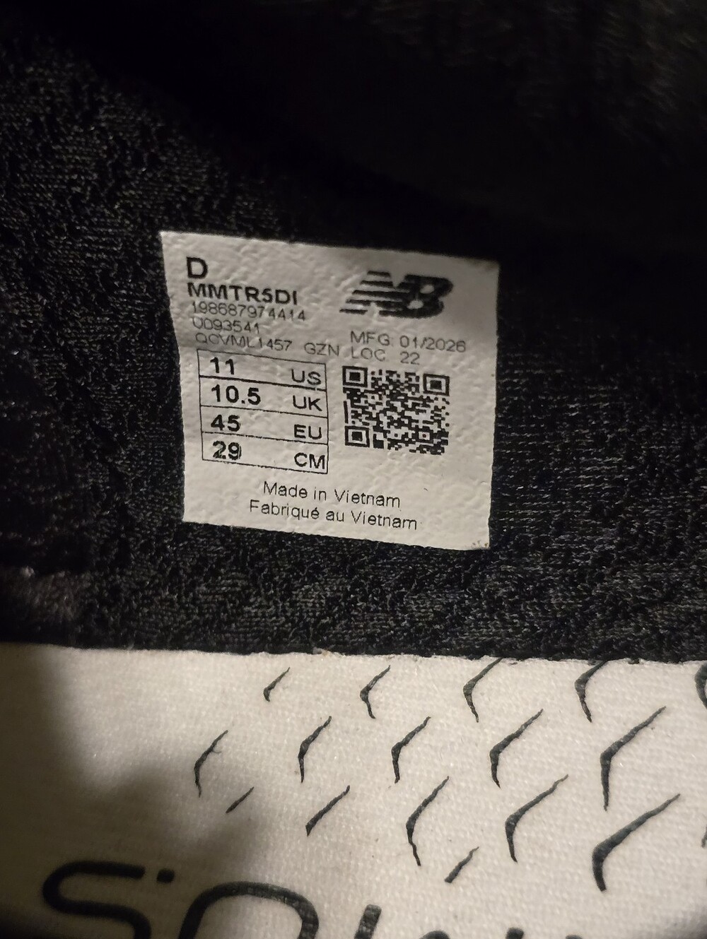New Balance Men’s Minimus TR V2 Black Athletic Shoes - Picture 6 of 9